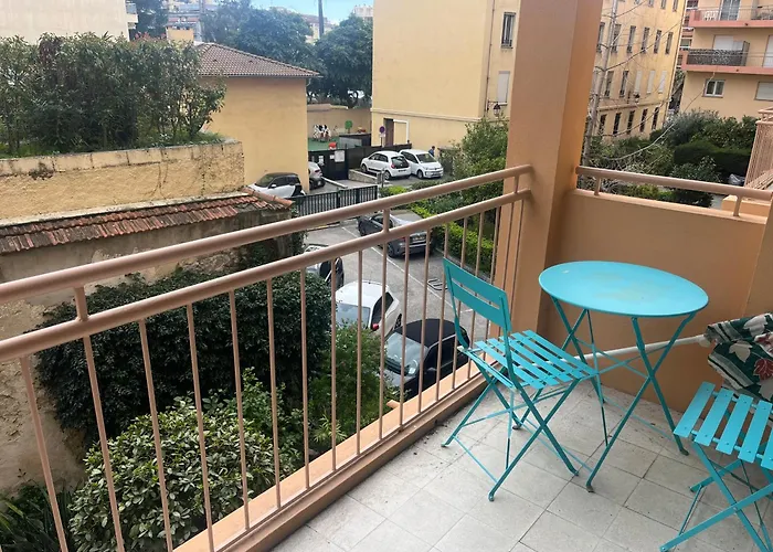 Appartement Proche Gare Routiere